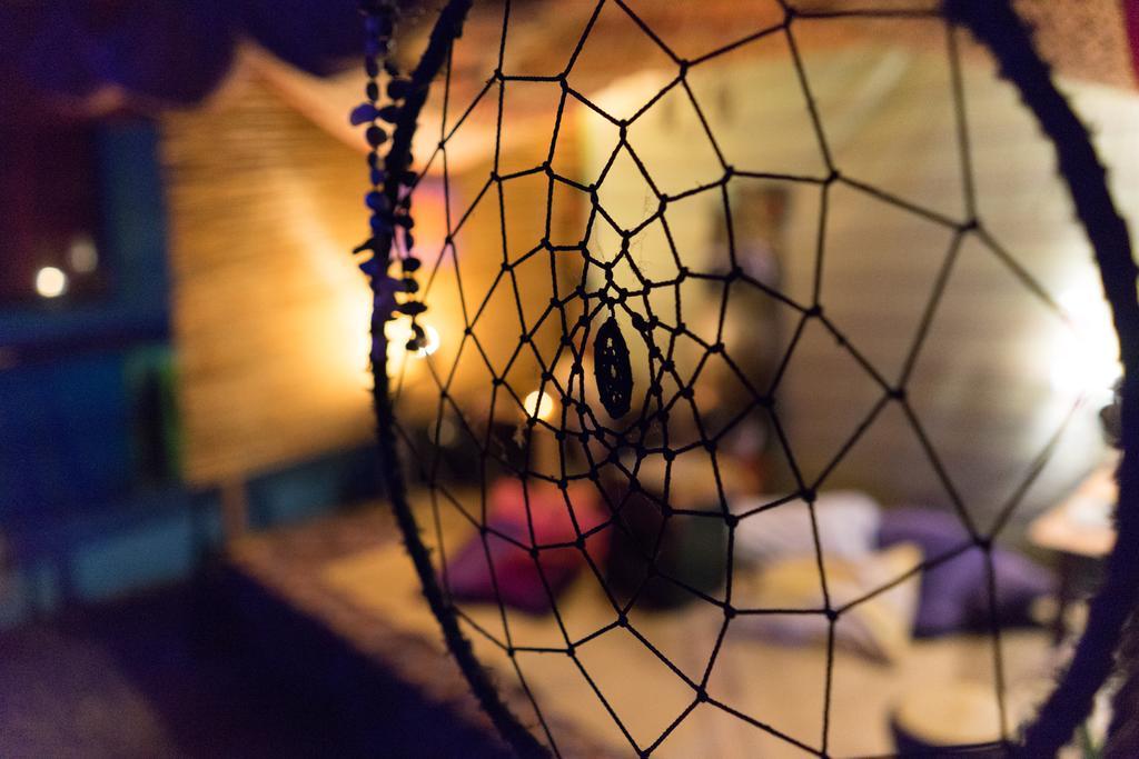 Отель The Rabbit Hole Balabag  Экстерьер фото
